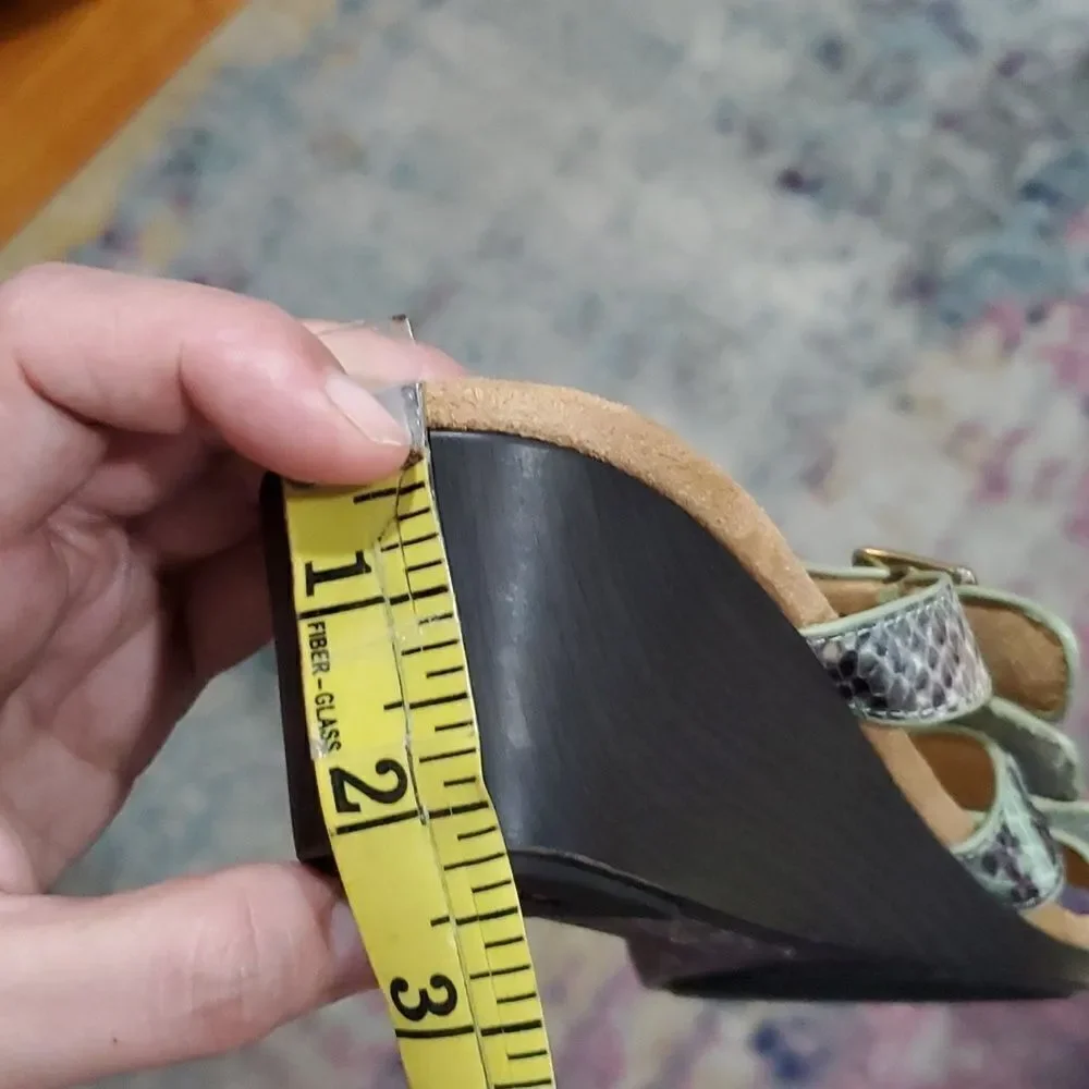 Vionic Colorful Snake Pattern Wedges - Picture 12 of 15